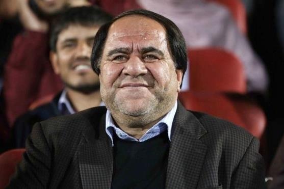 Cuu Chu tich LDBD Afghanistan danh dap, cuong hiep cau thu nu hinh anh