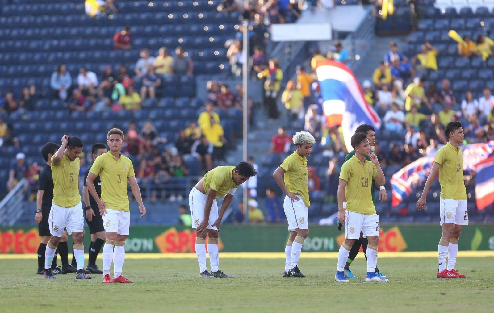 bao Thai Lan,  doi tuyen Thai Lan,  so 2 Dong Nam A,  doi tuyen Viet Nam,  King's Cup anh 2