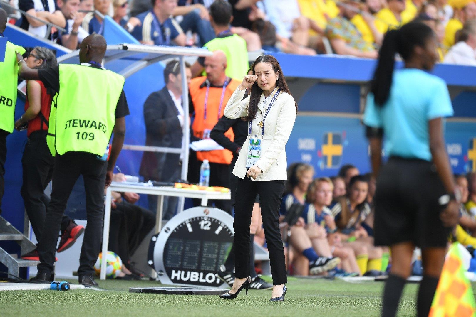 HLV Nualphan Lamsam,  doi tuyen nu Thai Lan,  World Cup nu 2019,  doi tuyen nu Thuy Dien anh 4