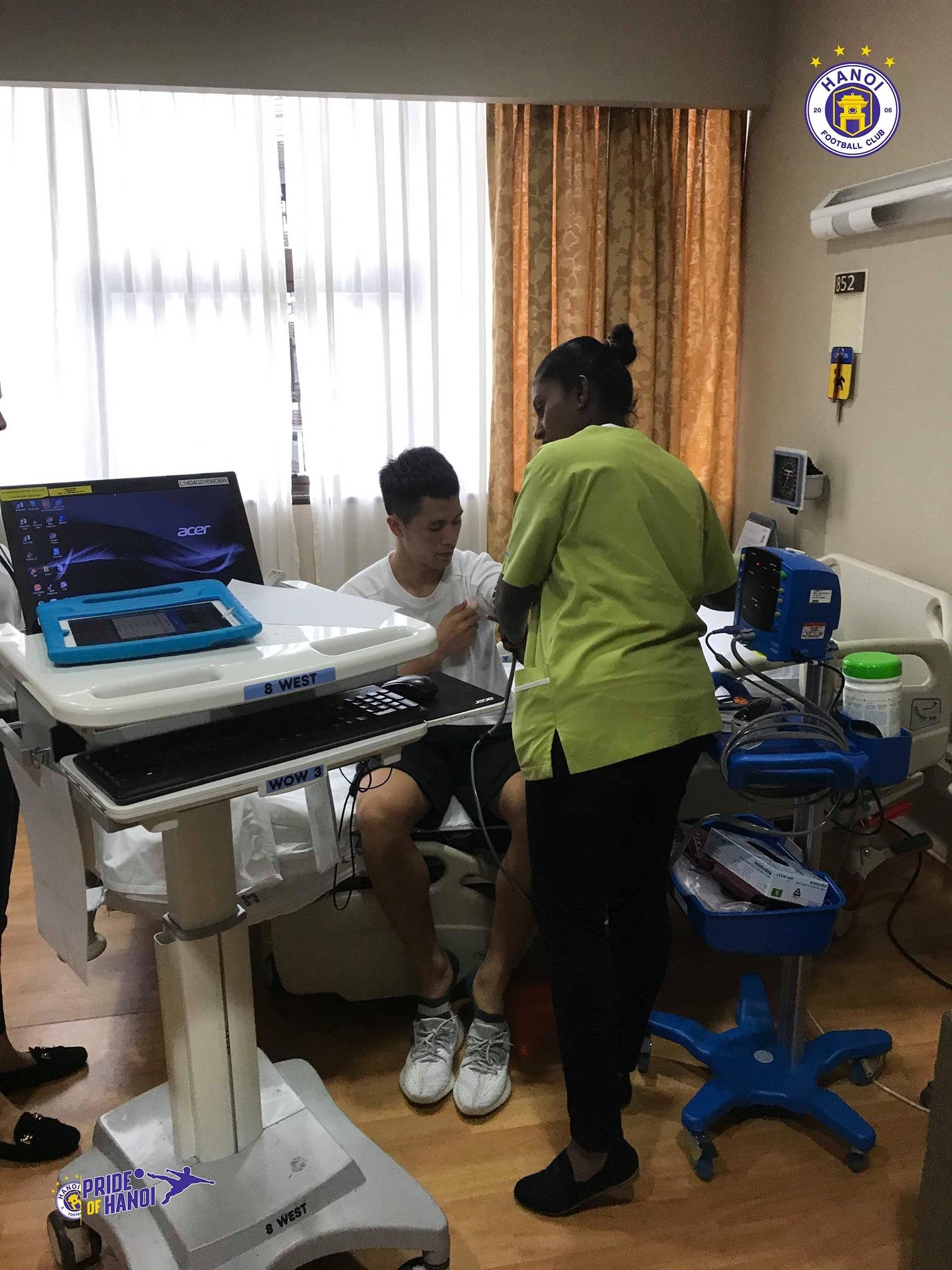 Đình Trọng phẫu thuật dây chằng, CLB Hà Nội ảnh 1 Dinh Trong phau thuat day chang, CLB Ha Noi anh 1