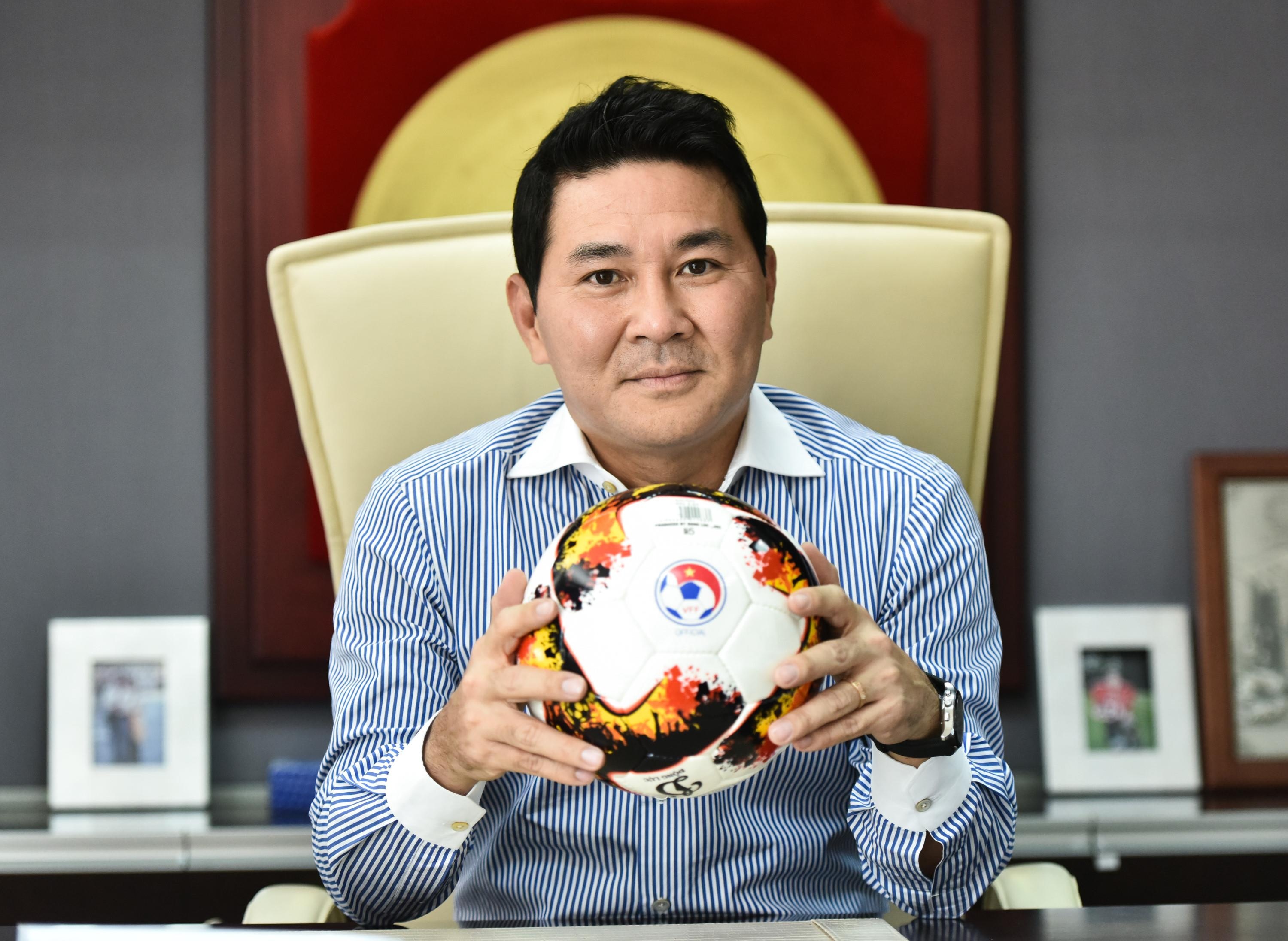 bau Duc,  Doan Nguyen Duc,  Can Van Nghia tu chuc,  VFF,  Tran Van Lieng,  Le Van Thanh,  Nguyen Hoai Nam,  Tran Anh Tu anh 6