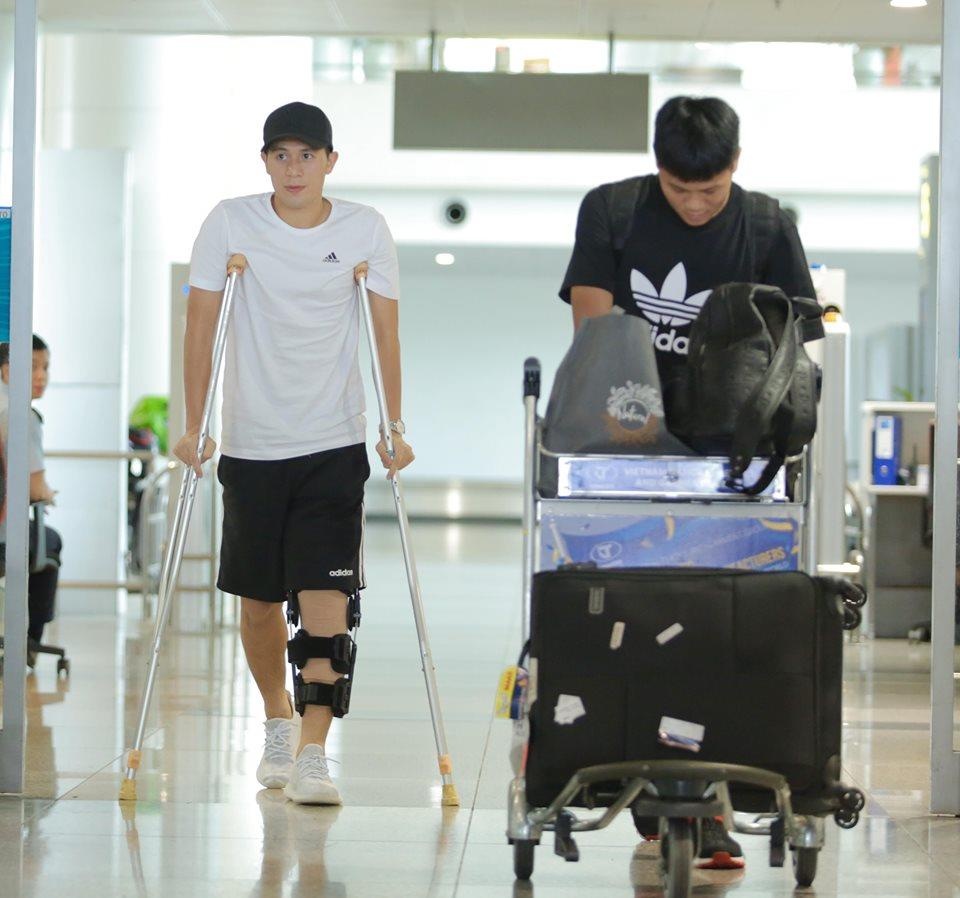 Đình Trọng phẫu thuật chấn thương, Trần Đình Trọng, CLB Hà Nội, Đình Trọng về nước, Đình Trọng chấn thương dây chằng ảnh 4 Dinh Trong phau thuat chan thuong, Tran Dinh Trong, CLB Ha Noi, Dinh Trong ve nuoc, Dinh Trong chan thuong day chang anh 4