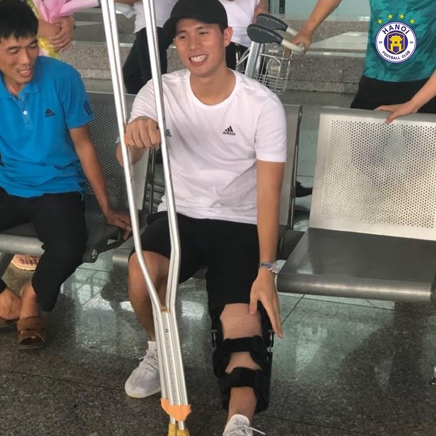 Đình Trọng phẫu thuật chấn thương, Trần Đình Trọng, CLB Hà Nội, Đình Trọng về nước, Đình Trọng chấn thương dây chằng ảnh 6 Dinh Trong phau thuat chan thuong, Tran Dinh Trong, CLB Ha Noi, Dinh Trong ve nuoc, Dinh Trong chan thuong day chang anh 6