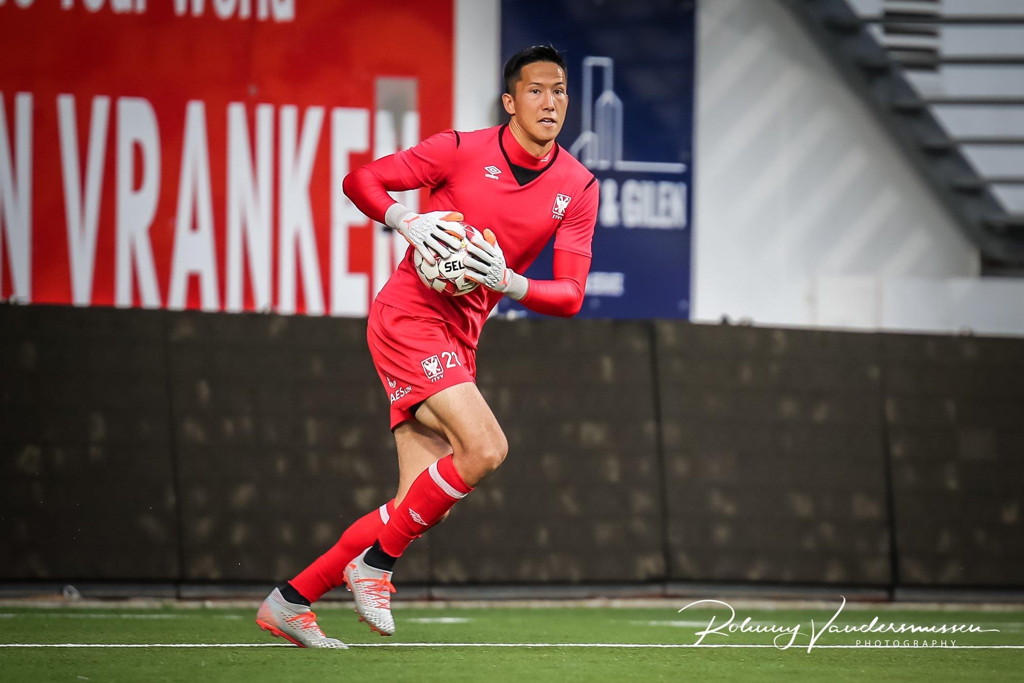 Cong Phuong,  Sint-Truidense V.V,  doi tuyen Viet Nam,  Hoang Anh Gia Lai anh 6