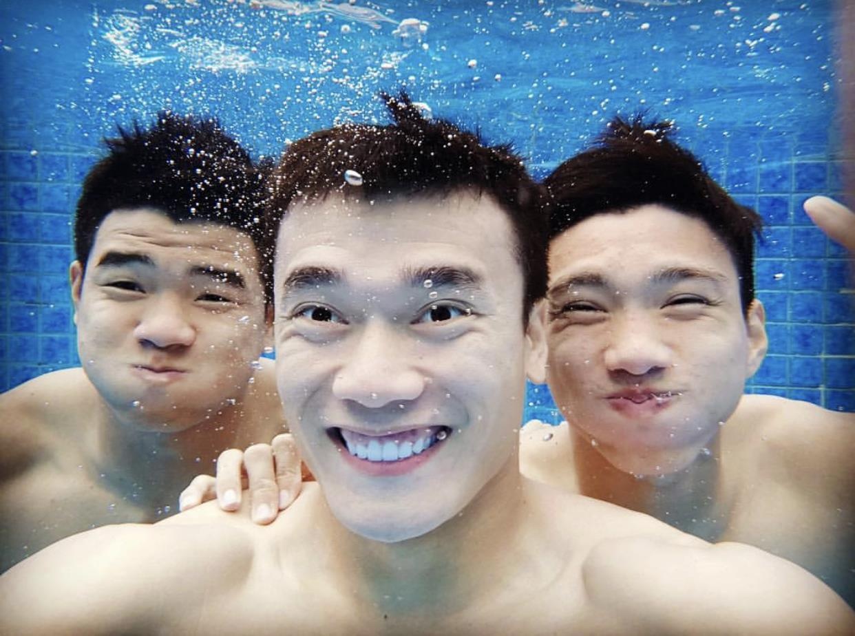 Đoàn Văn Hậu, thủ môn Bùi Tiến Dũng quên mang tiền, CLB Hà Nội, đội tuyển Việt Nam, V.League ảnh 1 Doan Van Hau, thu mon Bui Tien Dung quen mang tien, CLB Ha Noi, doi tuyen Viet Nam, V.League anh 1