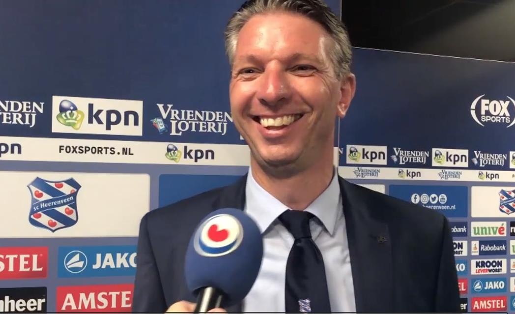 Lanh dao SC Heerenveen danh gia cao Doan Van Hau hinh anh