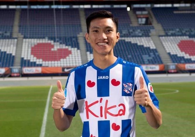 Nguoi Thai khuyen Van Hau hoc them ngoai ngu khi den Heerenveen hinh anh