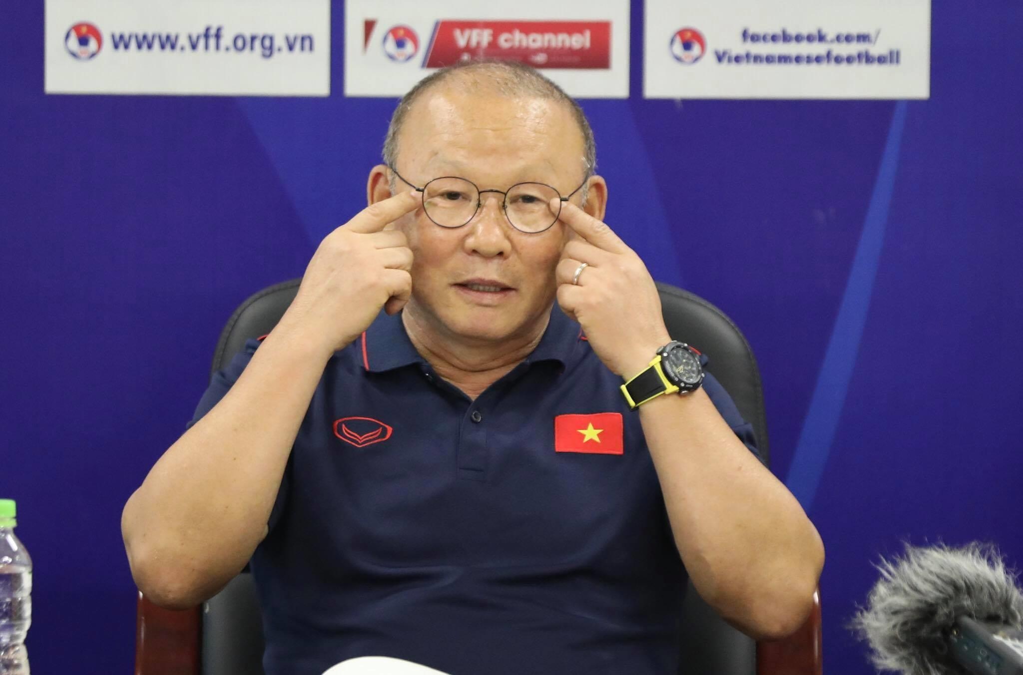 HLV Park: 'Moi nguoi deu hieu nham toi hay khoc' hinh anh