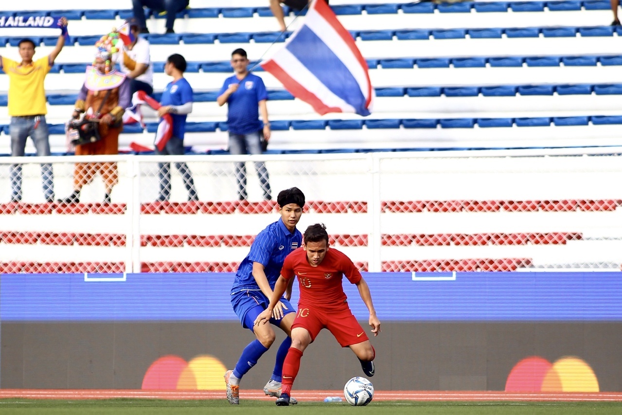 U22 Thái Lan gặp U22 Indonesia tại SEA Games ảnh 6 U22 Thai Lan gap U22 Indonesia tai SEA Games anh 6
