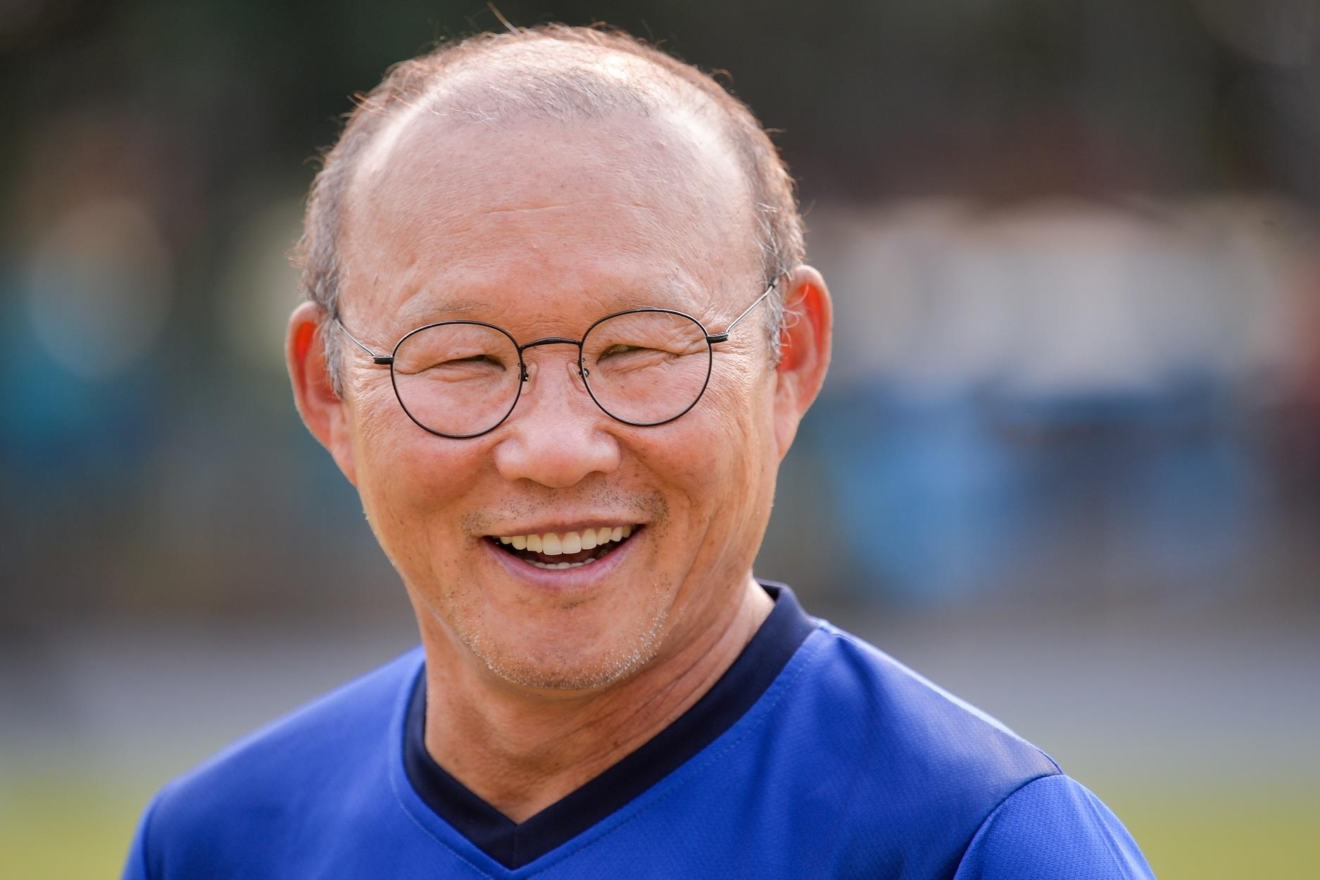 Bao Thai Lan an tuong voi chuoi 25 tran bat bai cua thay Park hinh anh