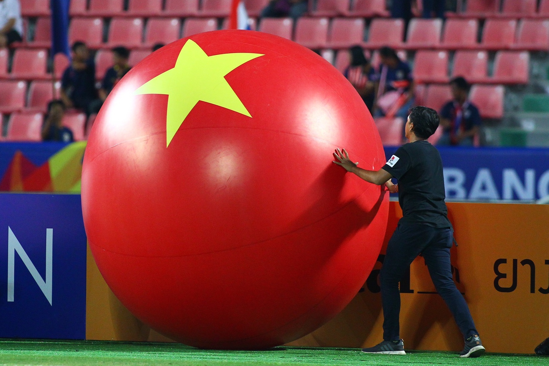 Le khai mac U23 chau A ngap tran mau sac tren dat Thai Lan hinh anh