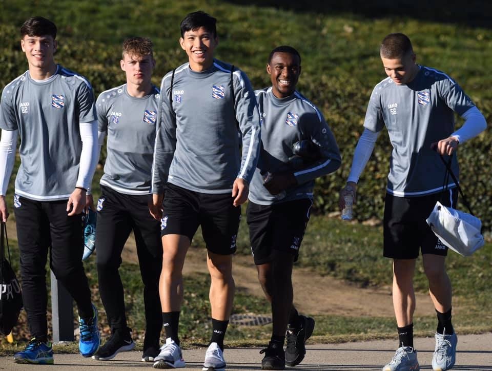 Heerenveen,  Doan Van Hau,  doi tuyen Viet Nam anh 6