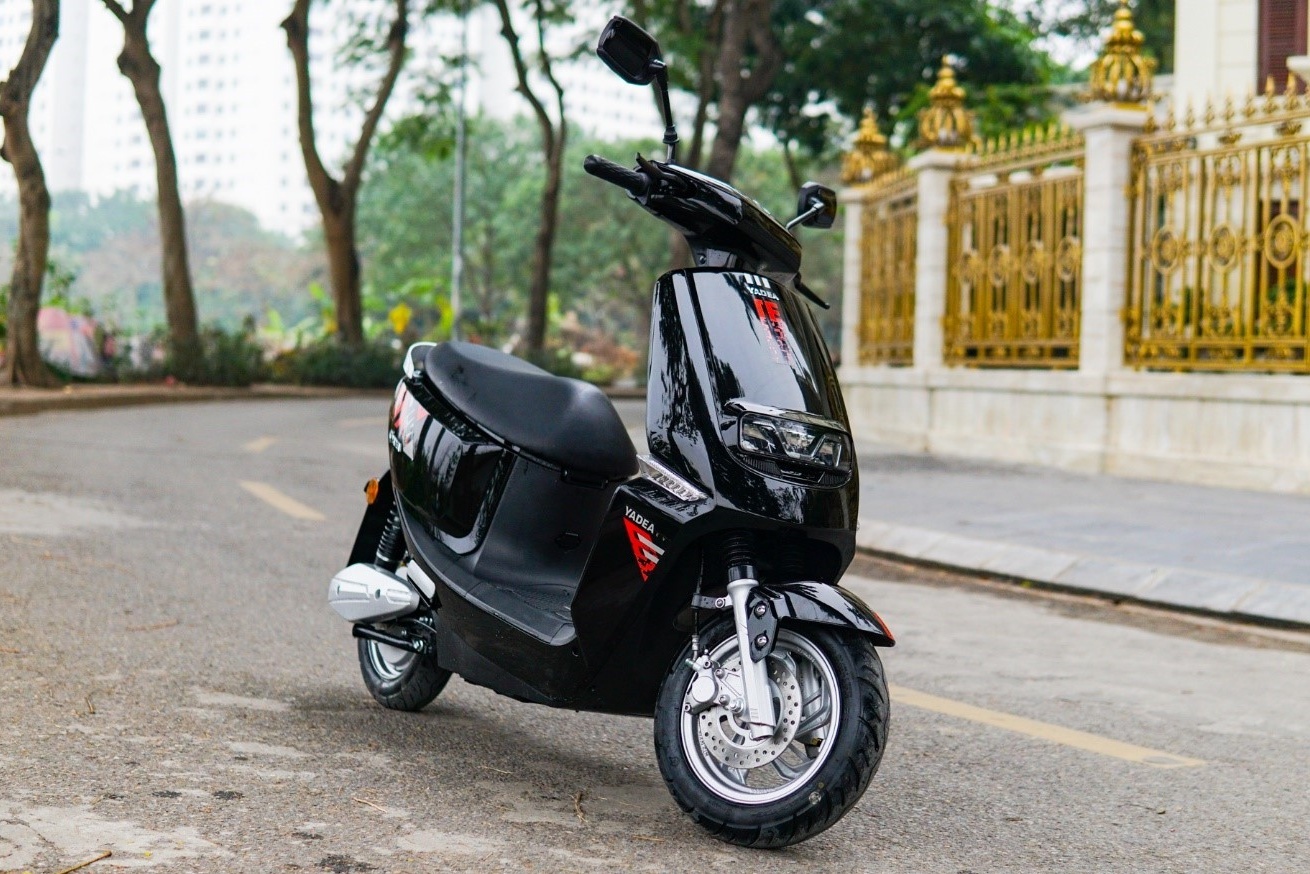 Video - Trai nghiem xe may dien Yadea Ulike hinh anh