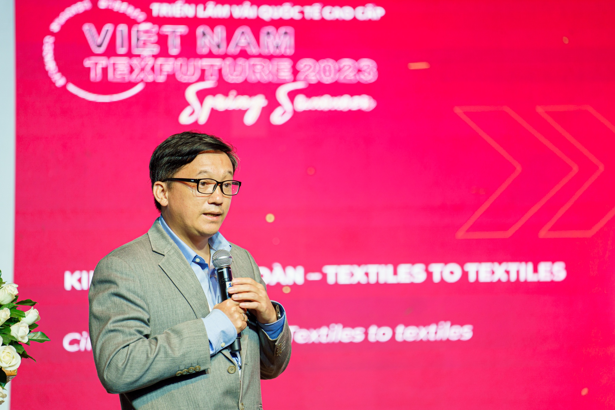 det may ben vung,  kinh te tuan hoan anh 2