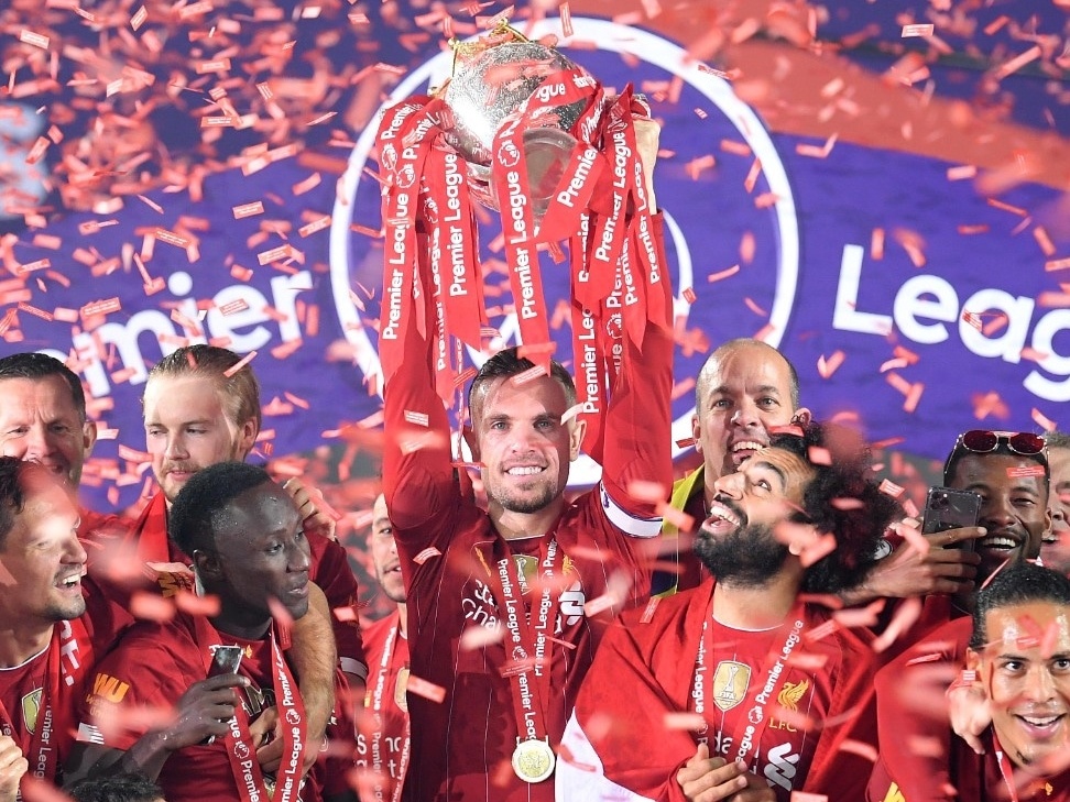 Video - Carlsberg va Liverpool dong hanh trong 28 mua giai hinh anh