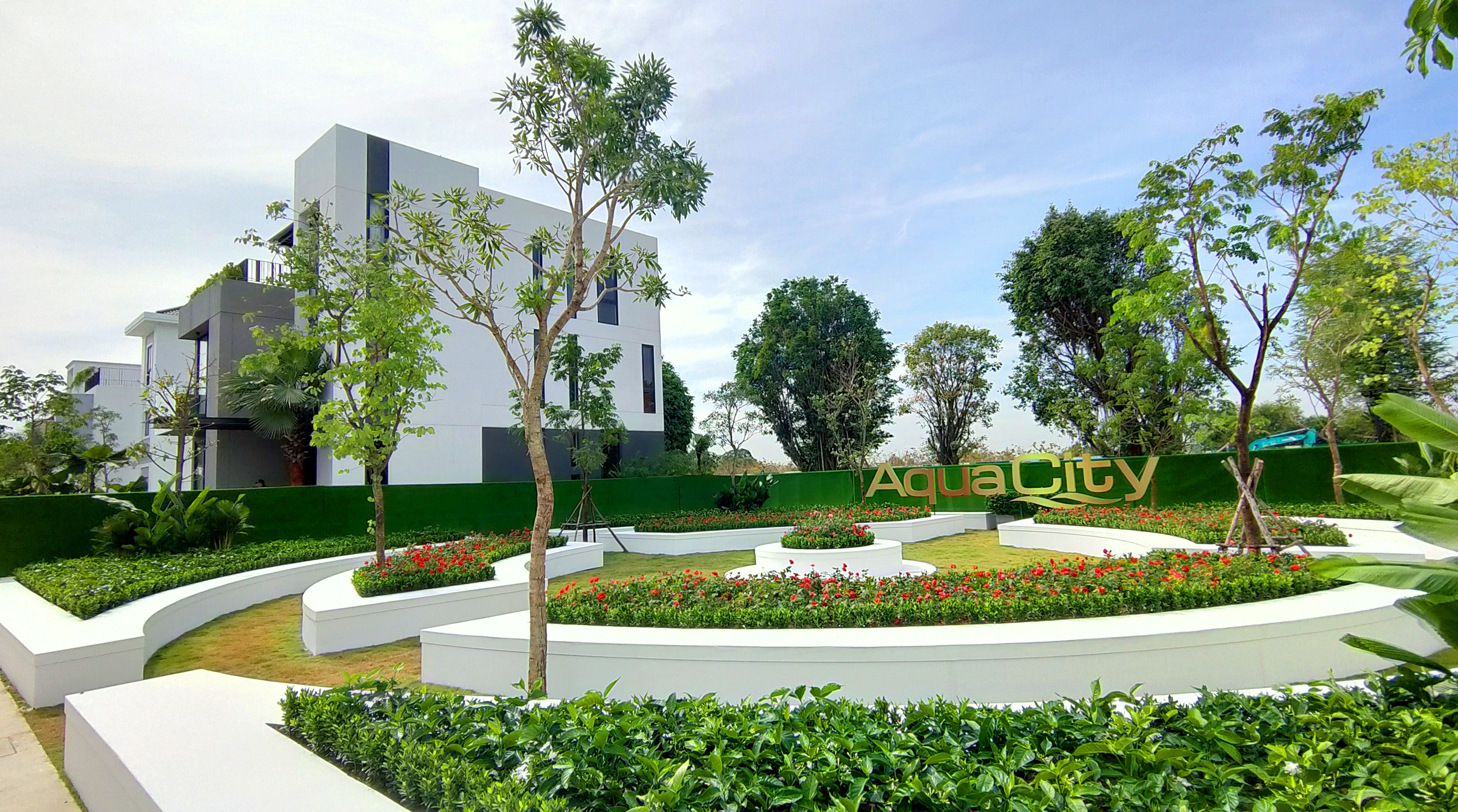 Novaland,  Aqua City anh 7