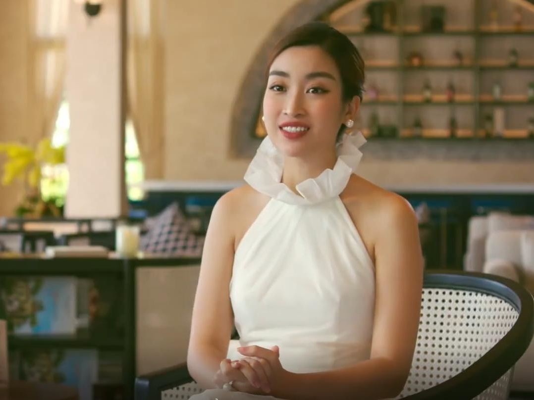 Video - Do My Linh thich thu truoc ve dep cua biet thu bien Mui Ne hinh anh