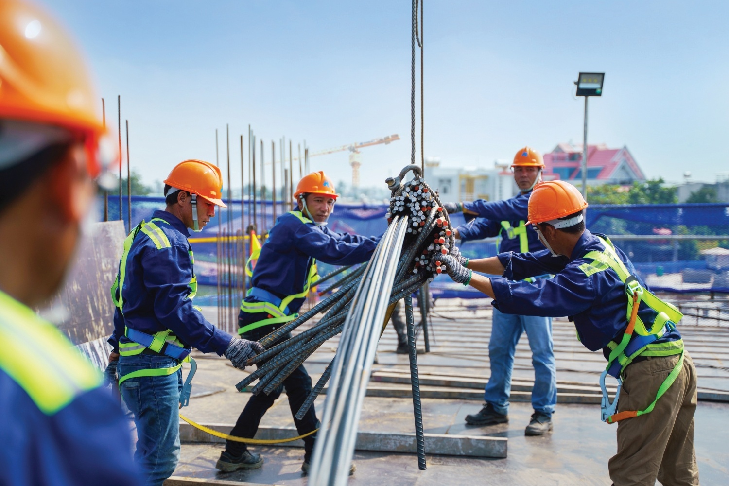 Tap doan Hoa Binh,  cong ty xay dung anh 3