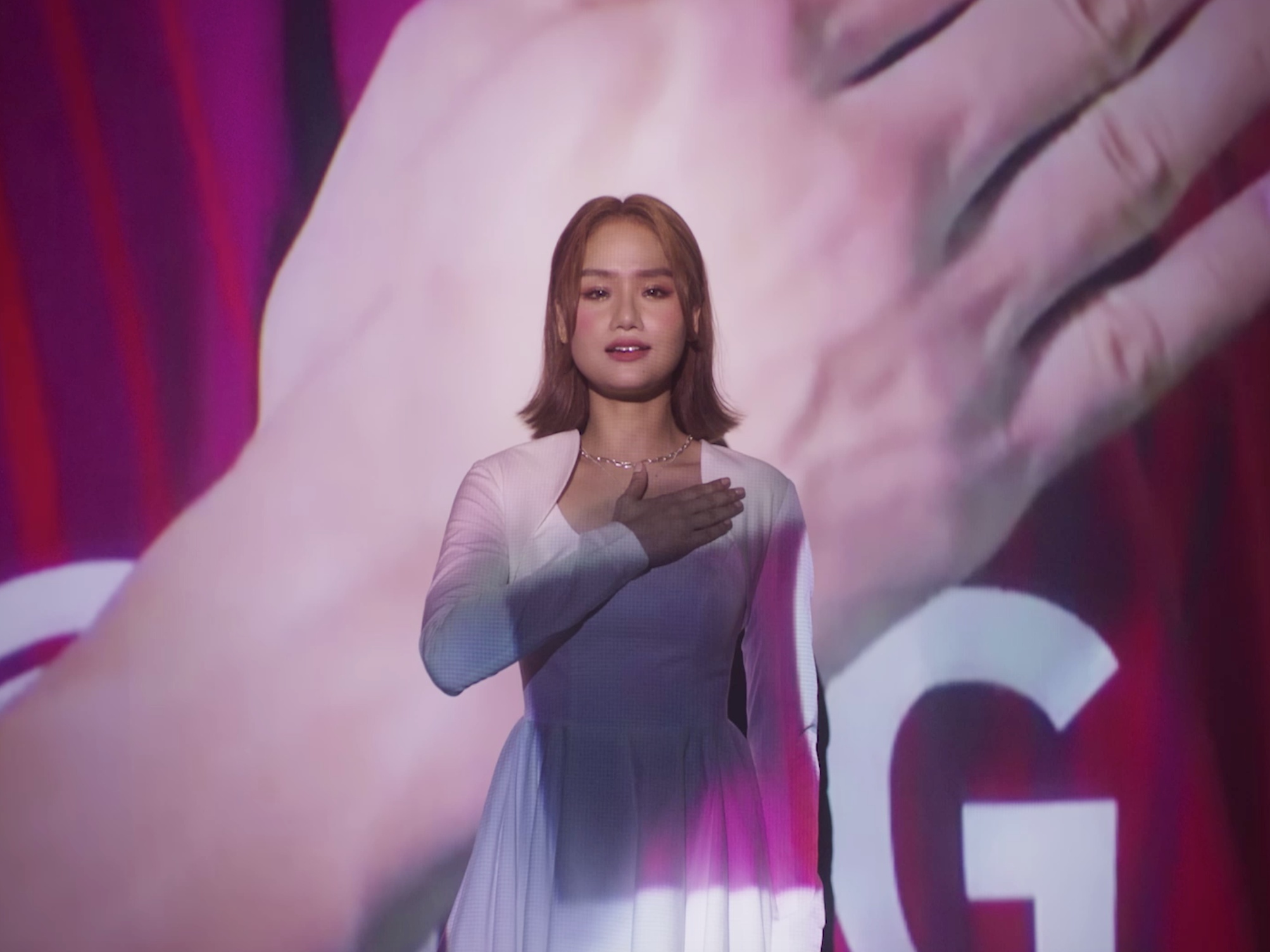 Ra mat MV 'Toa sang Viet Nam' hinh anh