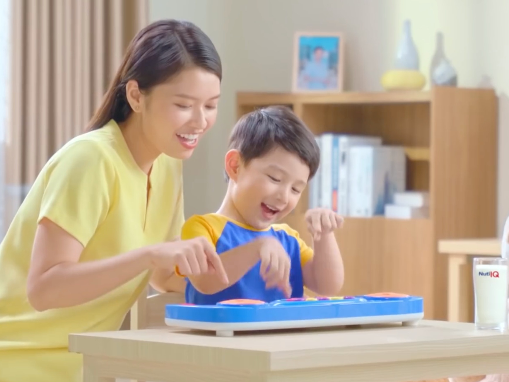 Video - Nuti IQ Gold moi giup dinh duong toi uu, phat trien tri nao hinh anh