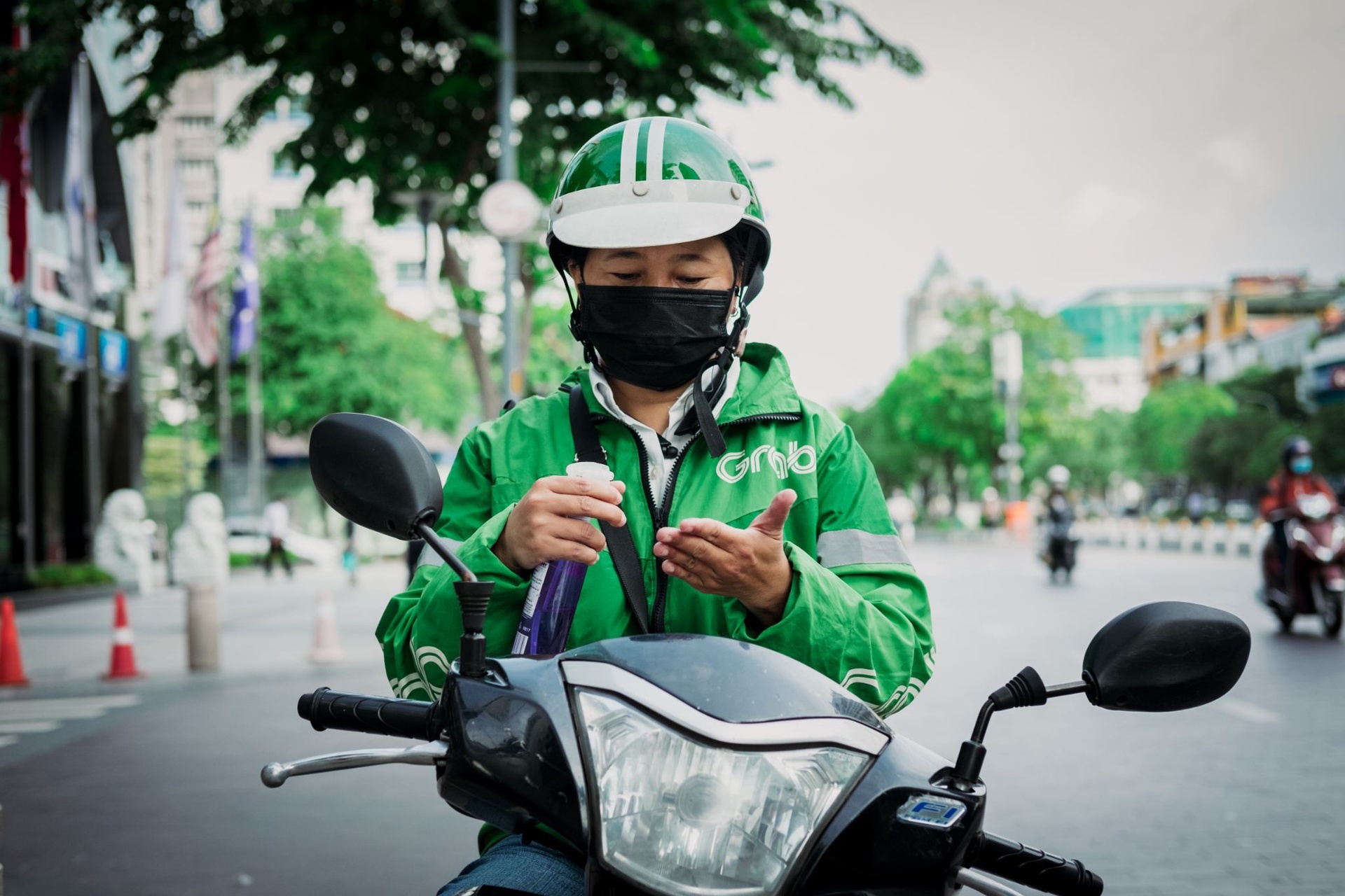 Grab,  GrabMart anh 1