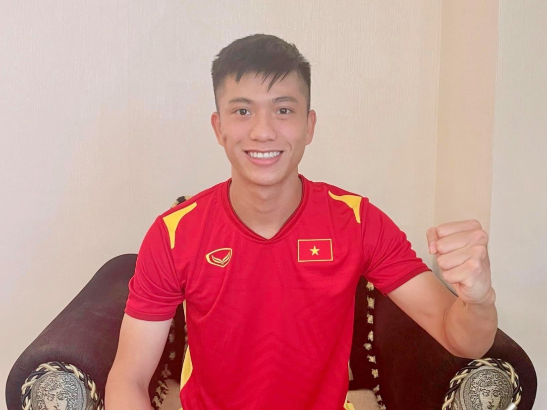 Van Duc: 'Du khong den san, CDV Viet Nam luon suc soi tinh than' hinh anh