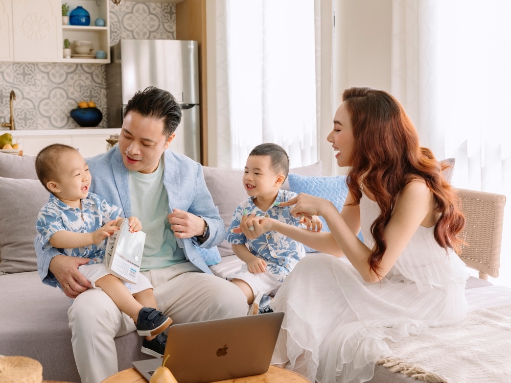 Video - Ngoi nha giua rung bien Ho Tram cua gia dinh Victor Vu hinh anh