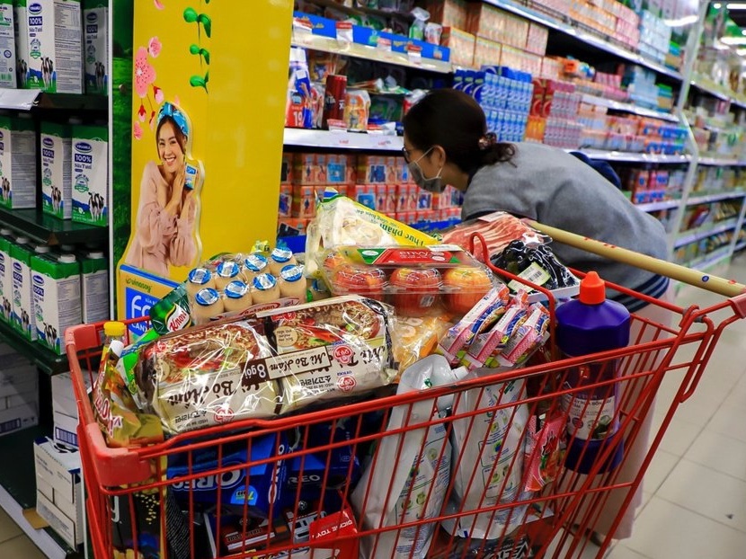 Covid-19 tac dong the nao den xu huong mua sam Tet 2022? hinh anh