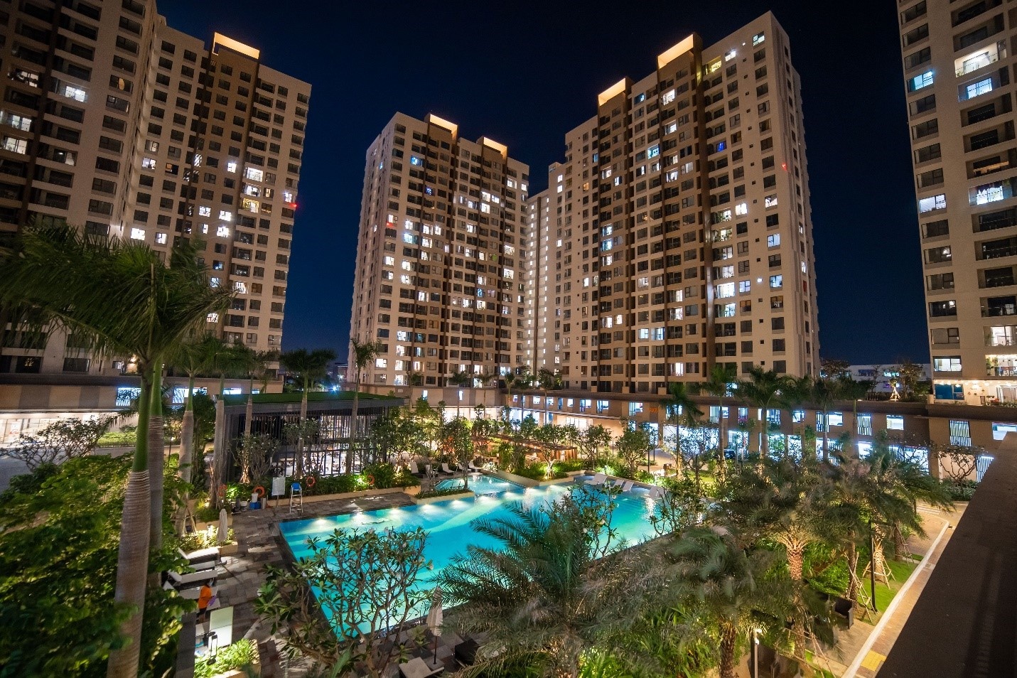 Flora Condominium,  can ho biet lap anh 1