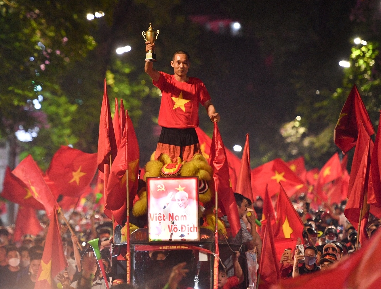 Cuoc thi 'Viet Nam thang vang' tim ra hon 200 tieng ho vang doat giai hinh anh