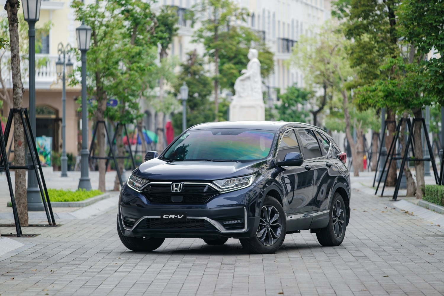 Uu dai 100% le phi truoc ba khi mua Honda CR-V dip cuoi nam hinh anh