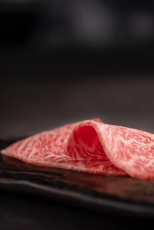 Emi Fujita,  Yen Sushi Premium 2 anh 3