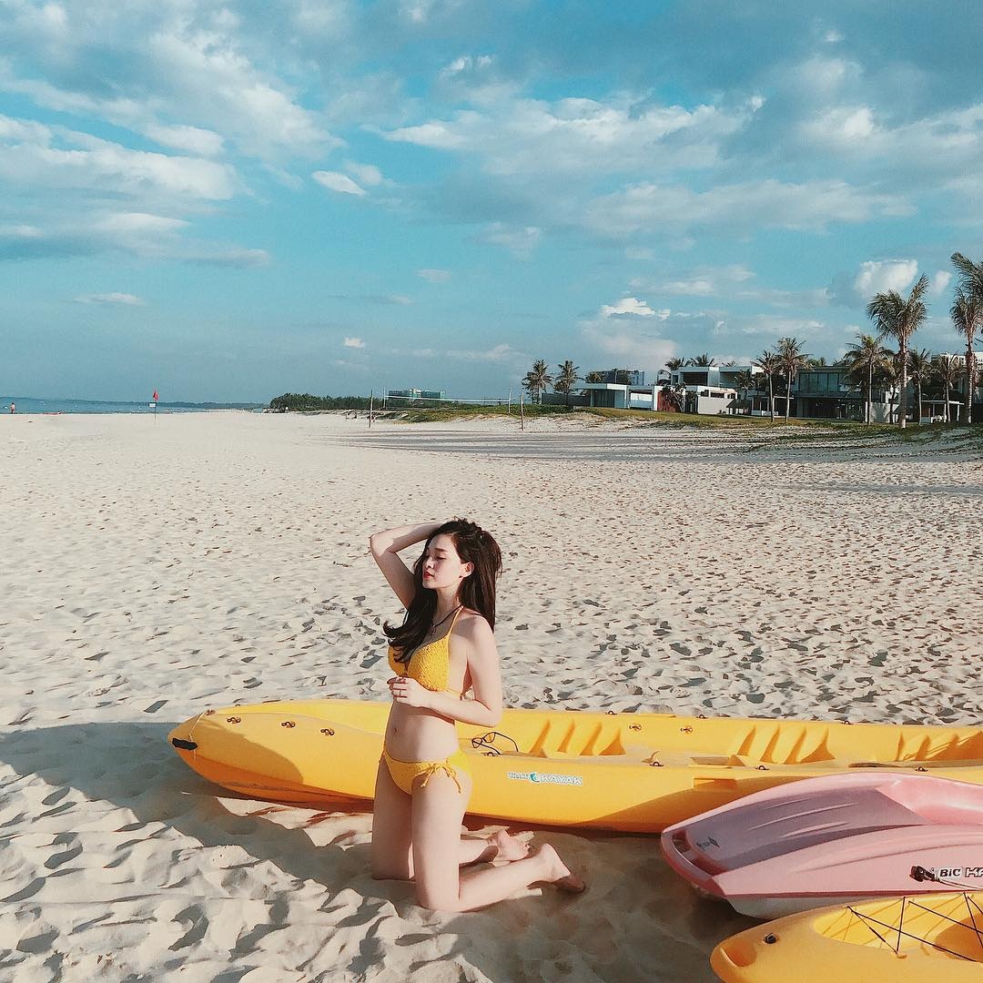 hoi hot girl bim sua di du lich sang chanh anh 6