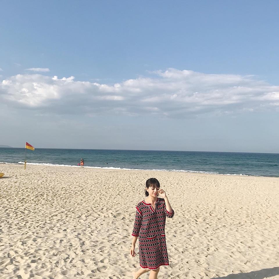 hoi hot girl bim sua di du lich sang chanh anh 15