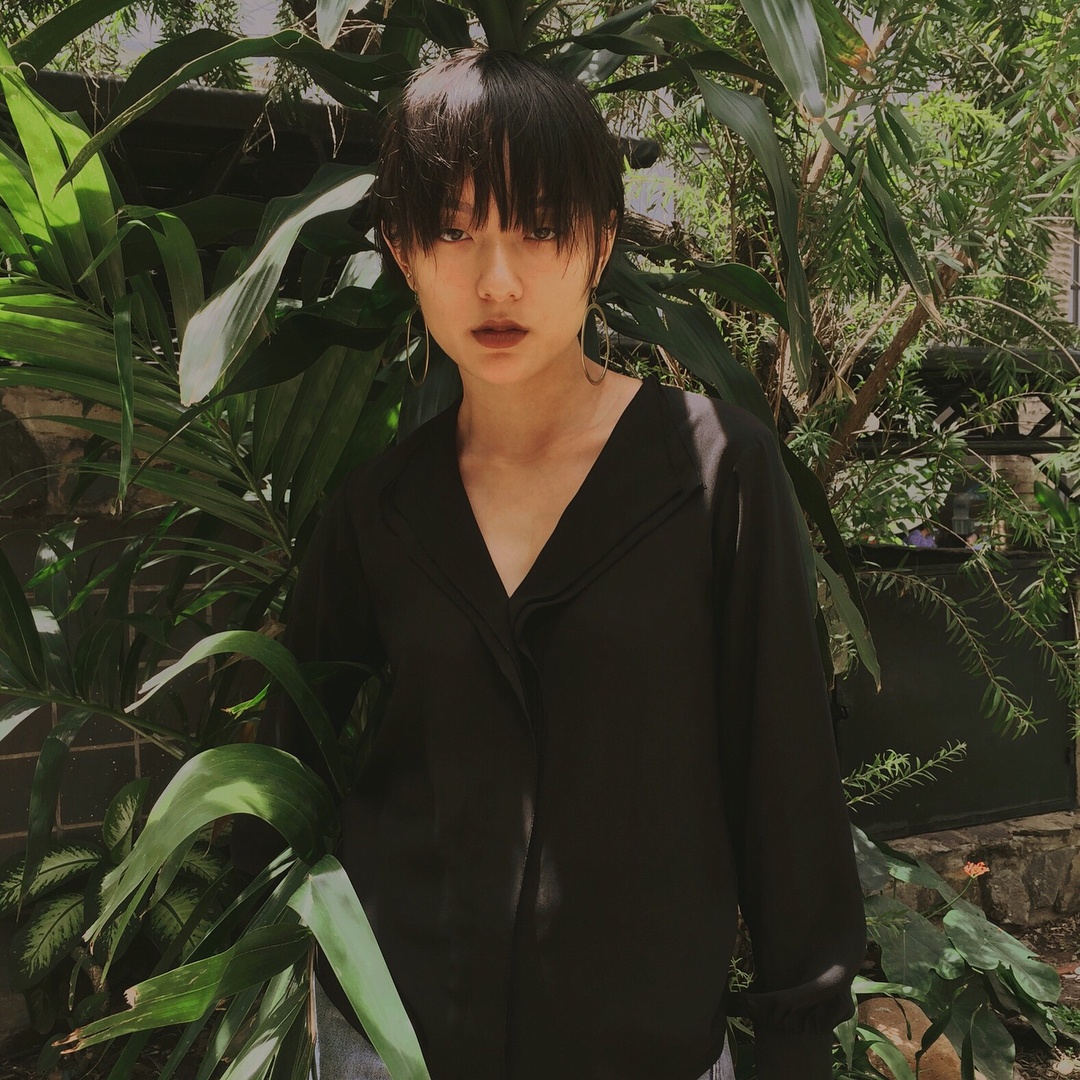 nhan sac giong nhau cua Linh Khieu va Thu Anh anh 10