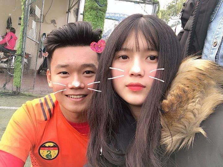 Ban gai Thanh Chung: 'Rat thuong anh khi khong the tham du ASIAD 2018' hinh anh