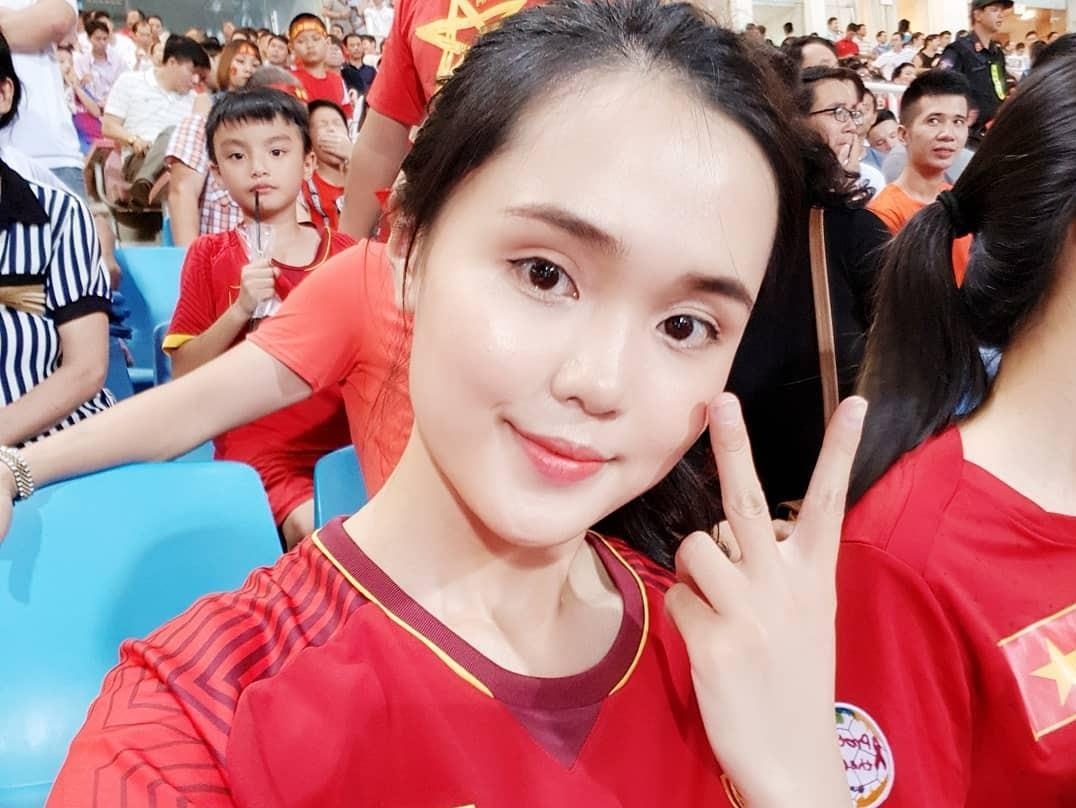 Ban gai Duy Manh len tieng bao ve Van Quyet giua 'bao' du luan hinh anh