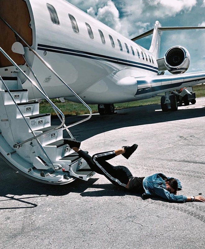 trào lưu chụp ảnh ngã sấp mặt của hội rich kid ảnh 7 trao luu chup anh nga sap mat cua hoi rich kid anh 7