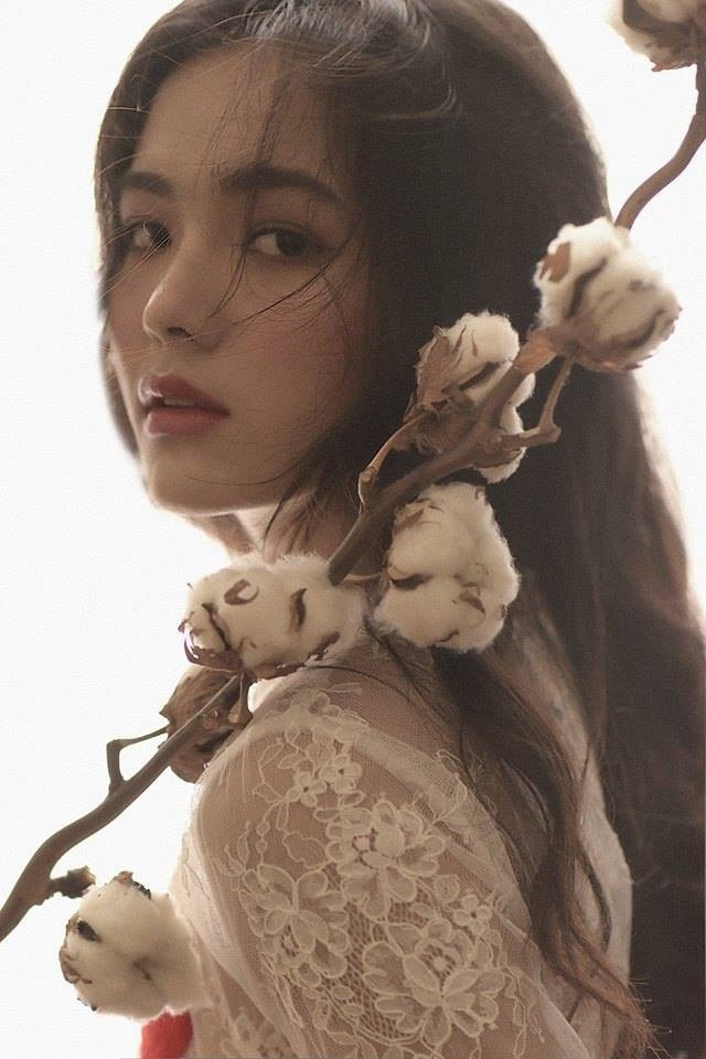 hot girl Tran Phu mang trong minh 3 dong mau anh 6