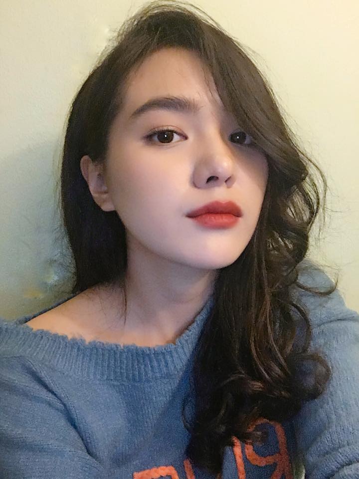 hot girl Tran Phu mang trong minh 3 dong mau anh 15