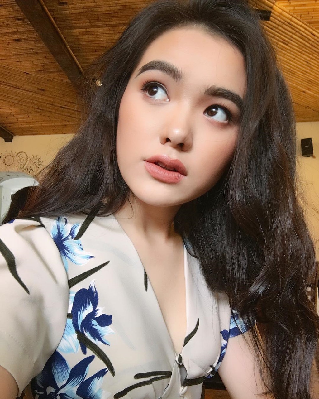 hot girl Tran Phu mang trong minh 3 dong mau anh 8