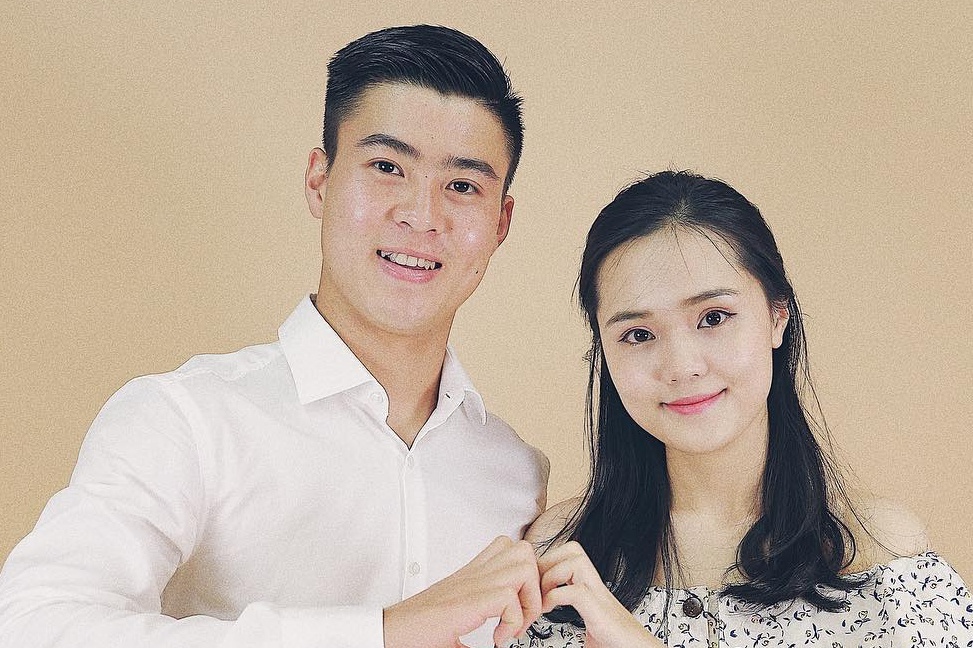 Chi gai, ban gai Duy Manh tiec vi khong the sang Indonesia xem ban ket hinh anh