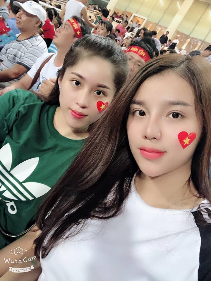 ban gai Trung ve Bui Tien Dung anh 13