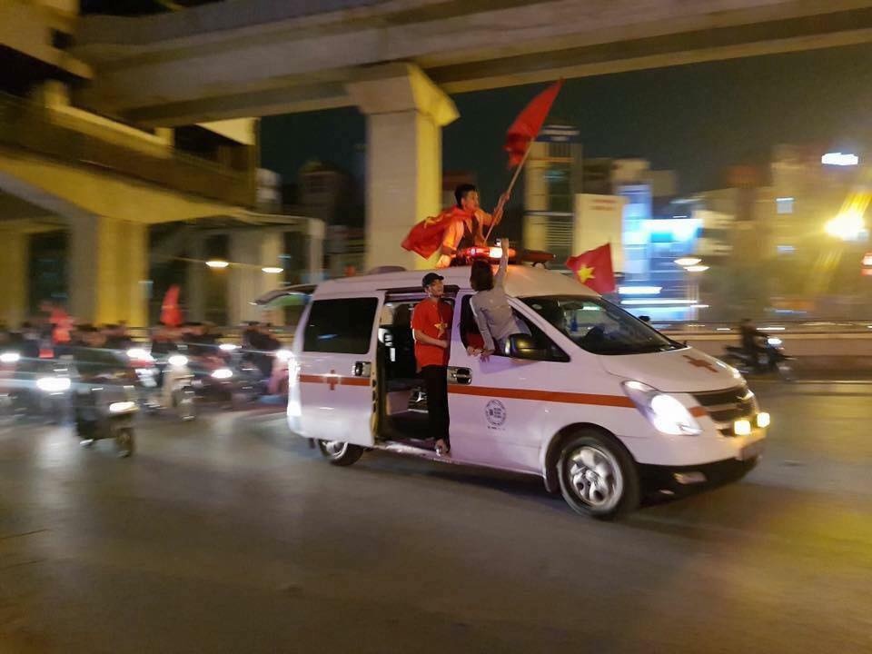 anh vui sau chien thang tran tu ket cua Olympic Viet Nam anh 8