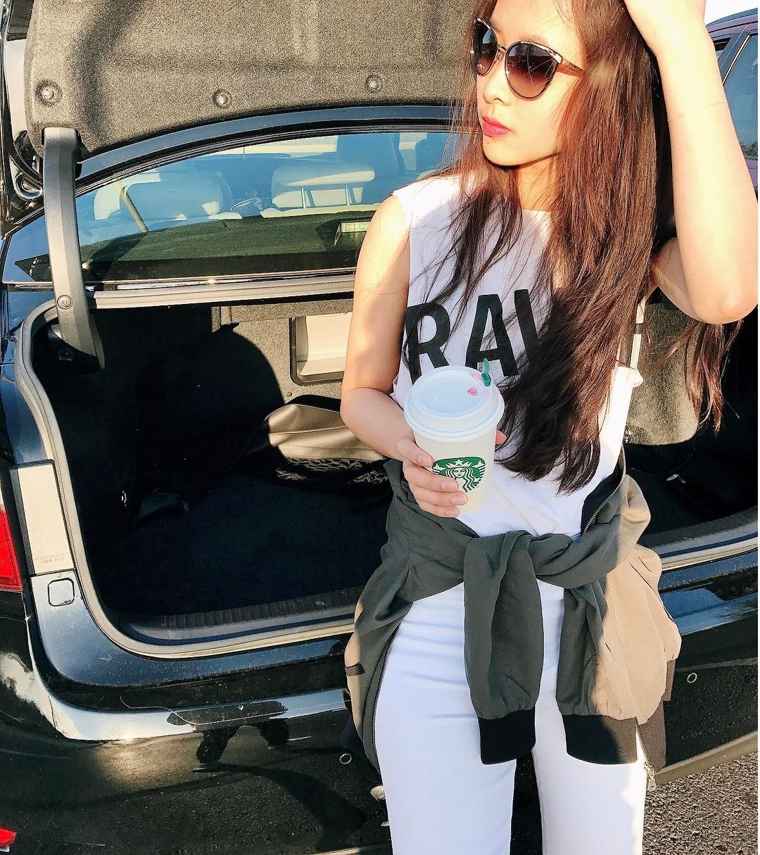 ban gai cau thu Minh Vuong hien dinh cu tai My anh 6