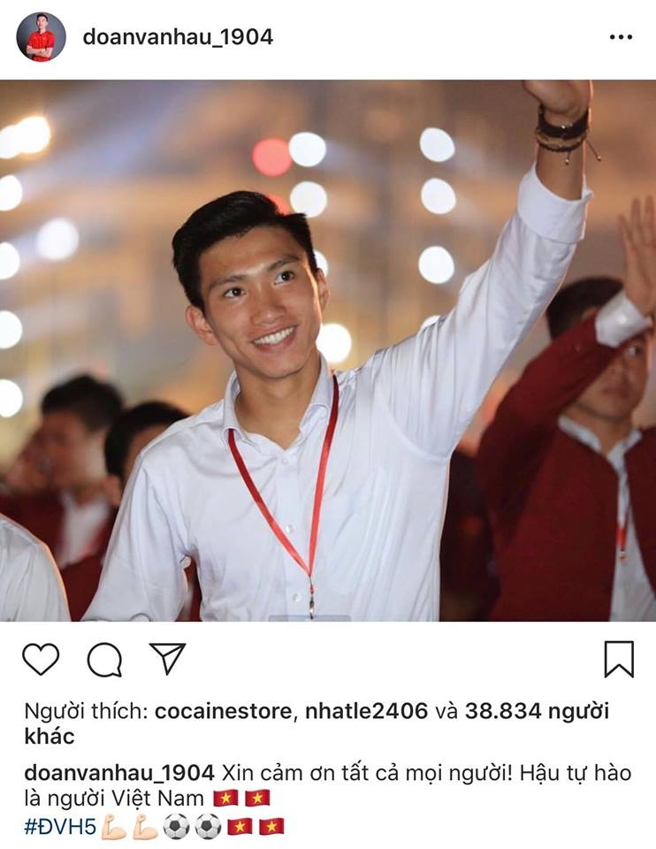 dàn U23 tụ tập sau khi rời sân Mỹ Đình ảnh 7 dan U23 tu tap sau khi roi san My Dinh anh 7