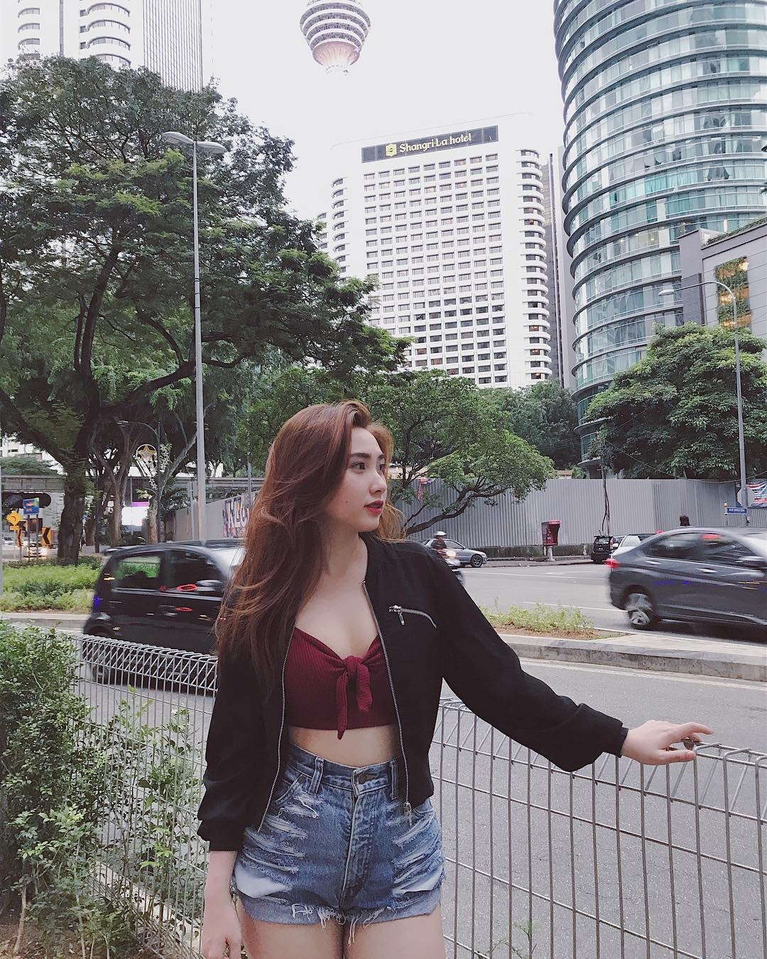 Cap Bui Tien Dung dinh tin don co ban gai anh 11