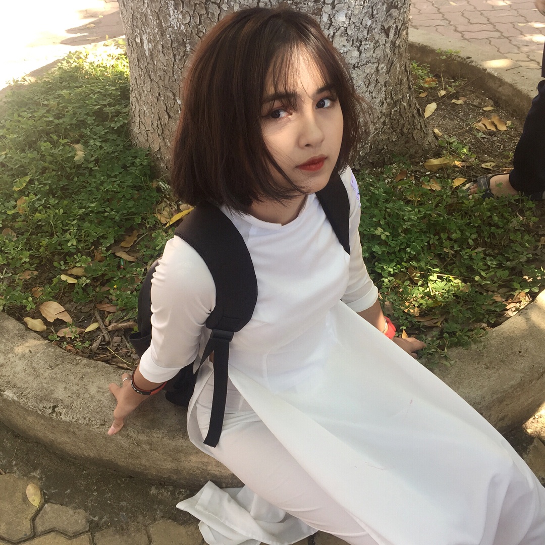 nu sinh noi bat trong ngay khai giang anh 5