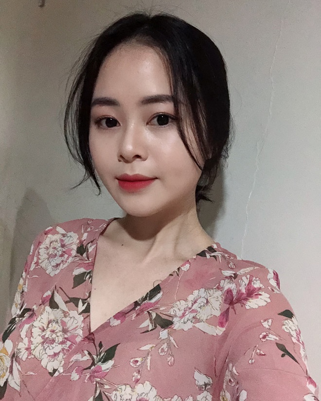 ban gai tin don cua cau thu anh 9