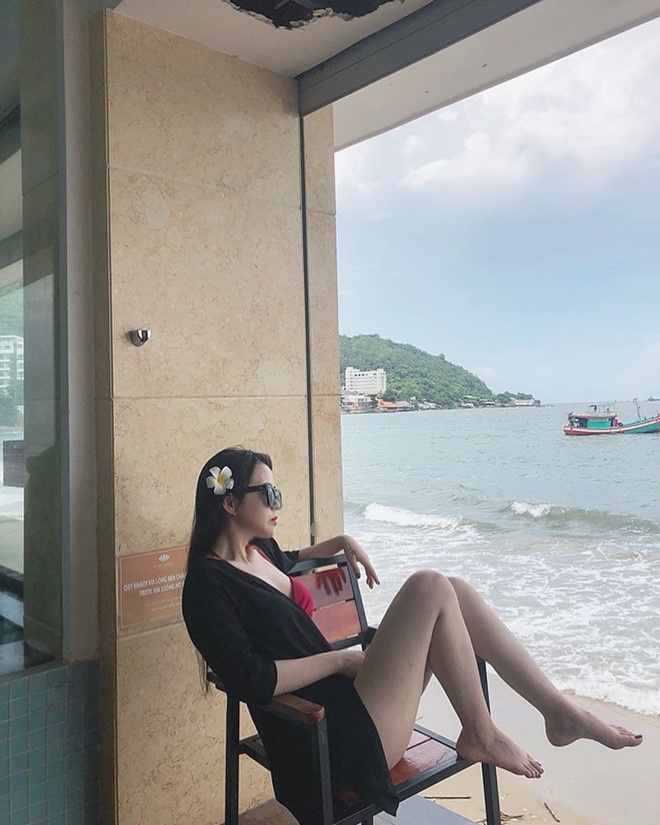 ban gai tin don cua cau thu anh 10